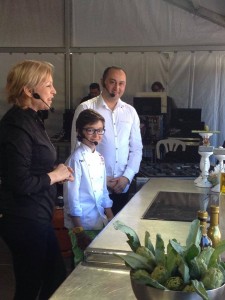 Susi Díaz, Mario Palacios y Pascual Gómez. Foto: @almoraditurismo