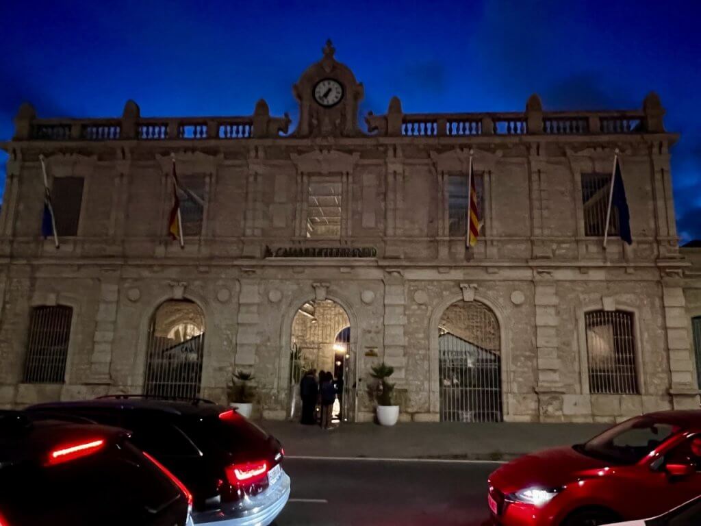 fachada de Casa Mediterraneo en Alicante