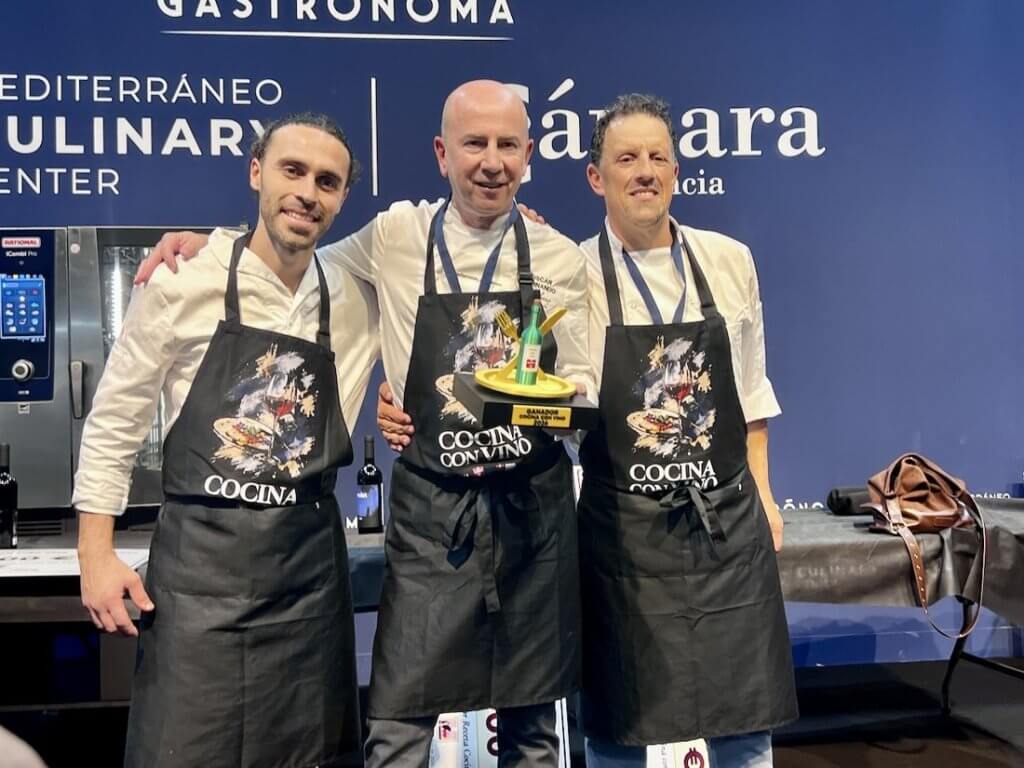 Los tres cocineros premiados en el concurso Cocina con Vino